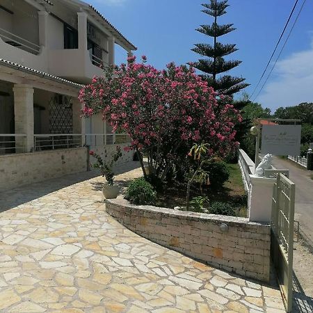 ארילס Makis Apartments מראה חיצוני תמונה