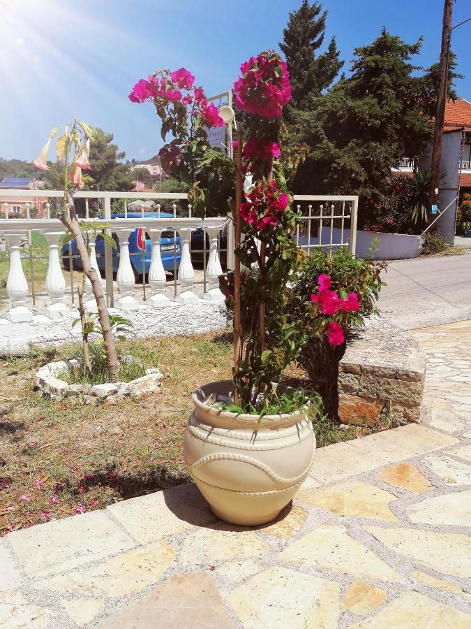 ארילס Makis Apartments מראה חיצוני תמונה