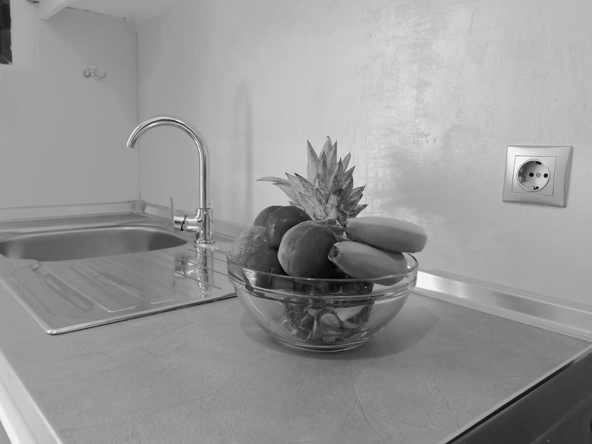 ארילס Makis Apartments מראה חיצוני תמונה