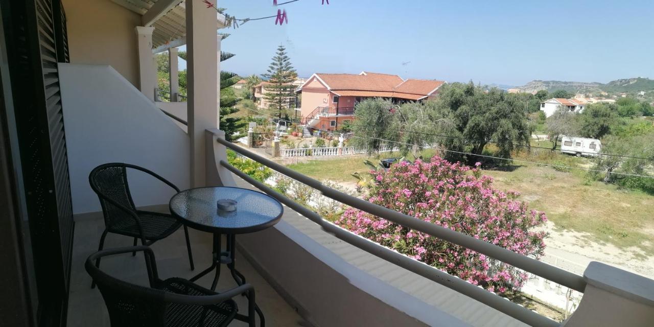 ארילס Makis Apartments מראה חיצוני תמונה