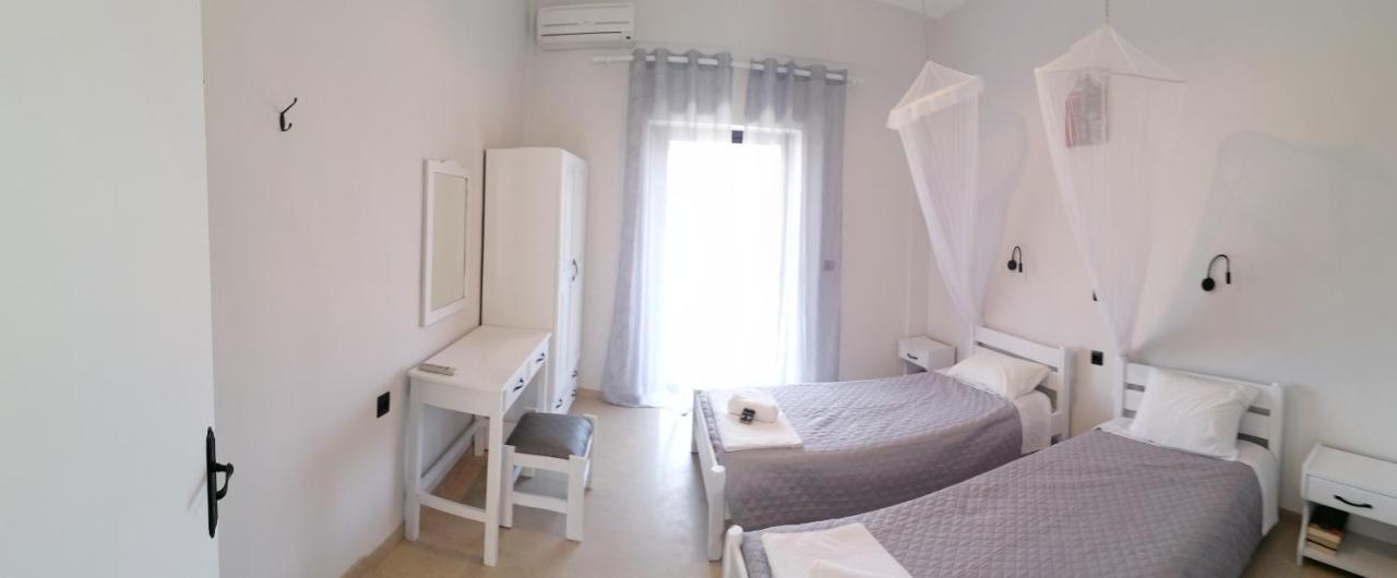 ארילס Makis Apartments מראה חיצוני תמונה